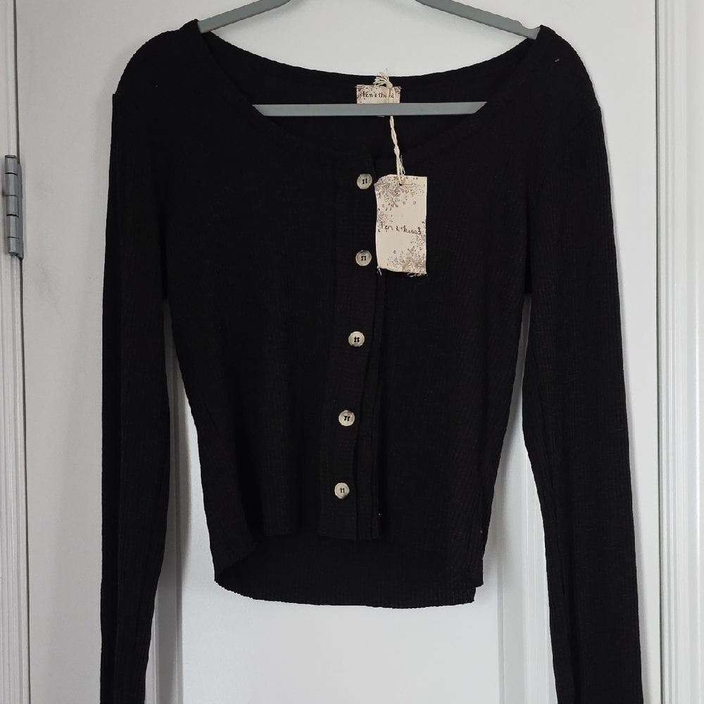 NWT Hem & Thread Medium Black Button-Down Women's Lightweight Top/cardigan